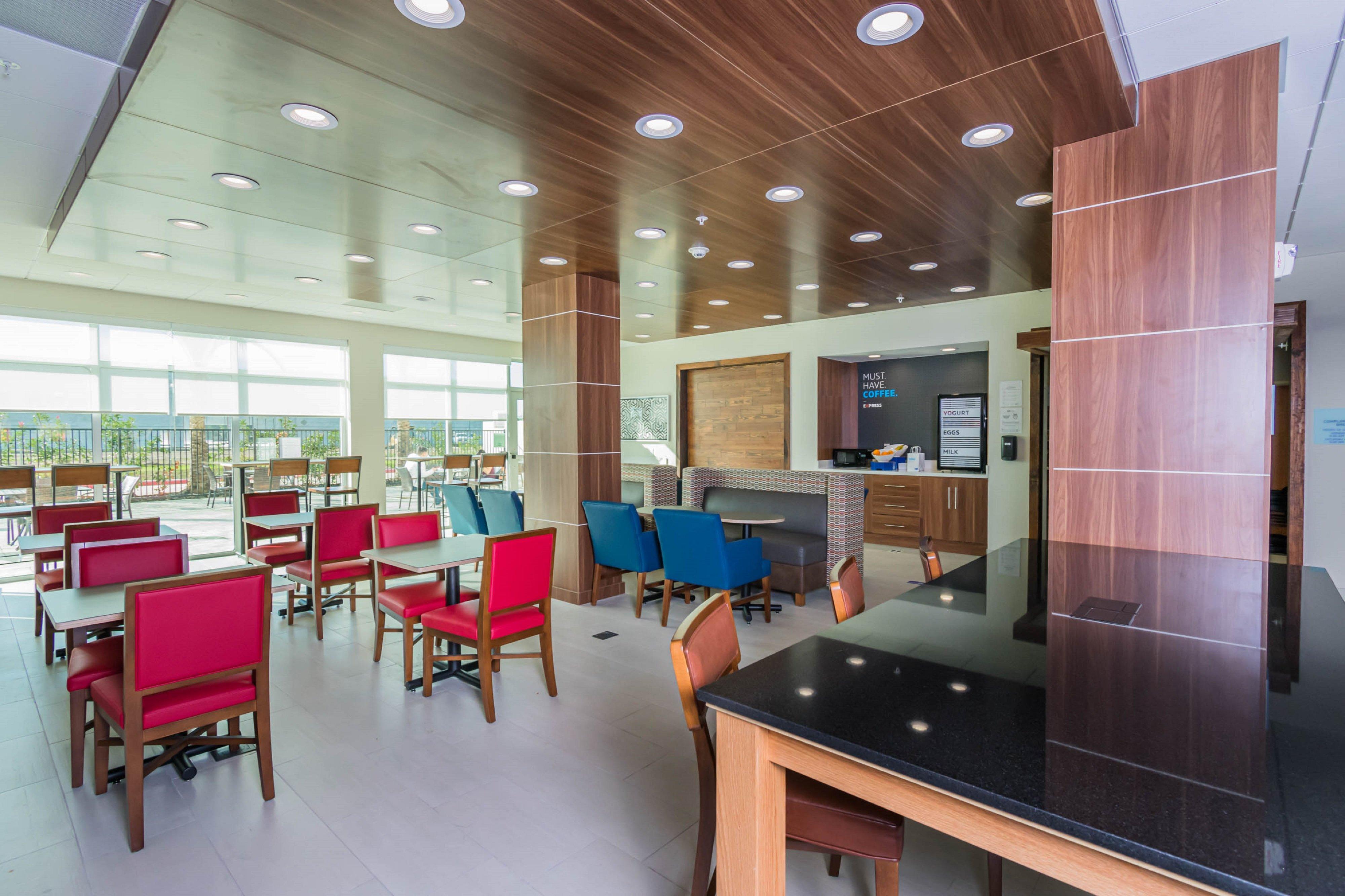 Holiday Inn Express & Suites Houston - North I45 Spring By Ihg Westfield Exterior photo
